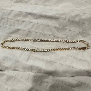 Elegant Gold and Rhinestone Necklace